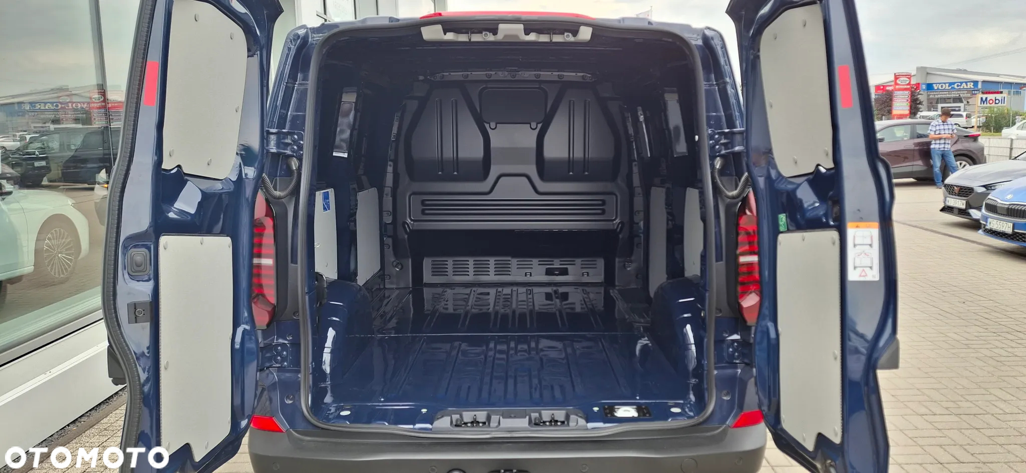 Volkswagen Transporter - 10