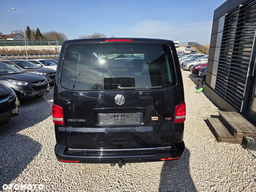 Volkswagen Multivan - 8