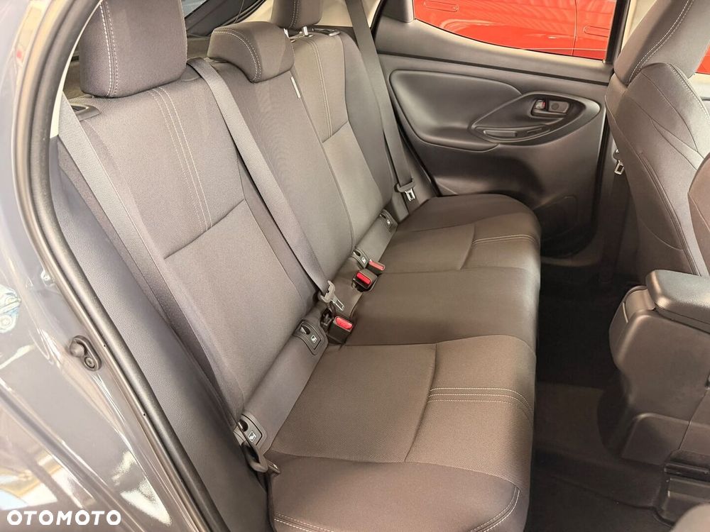 Toyota Yaris Hybrid 1.5 Style - 10