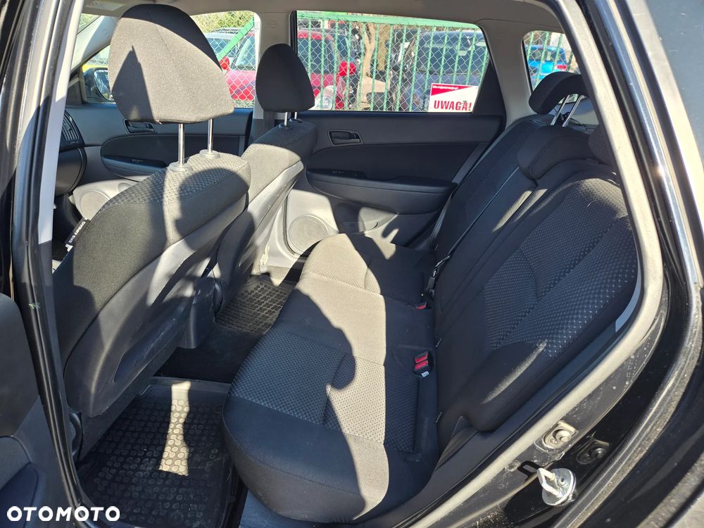 Hyundai i30 i30cw 1.4 blue Comfort - 11