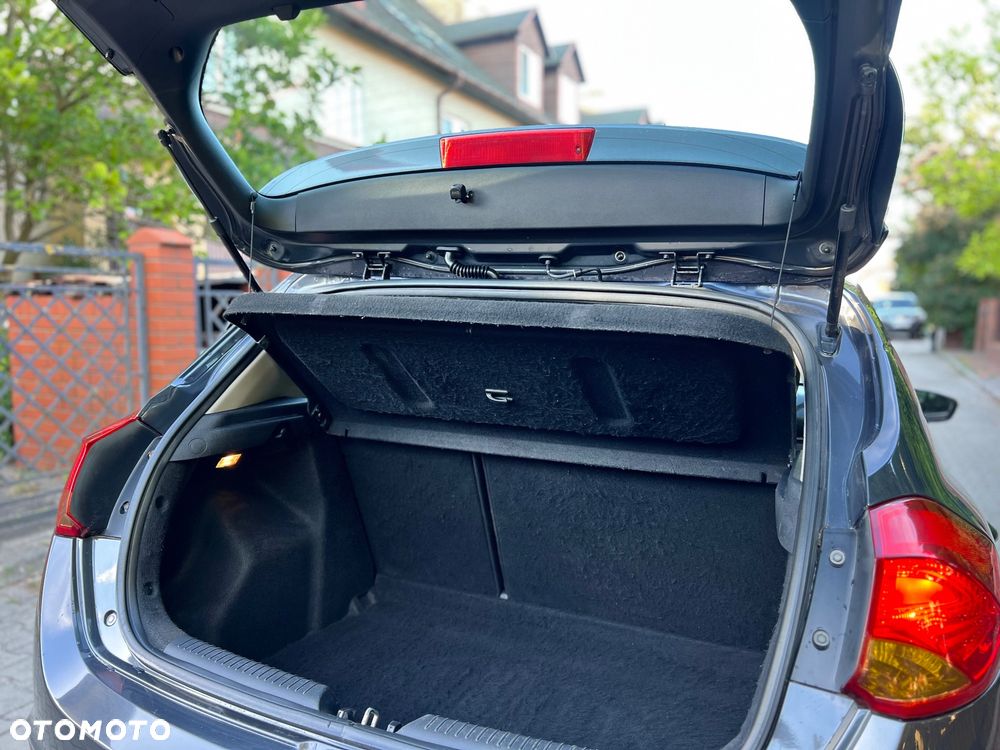 Kia Ceed 1.4 L - 15
