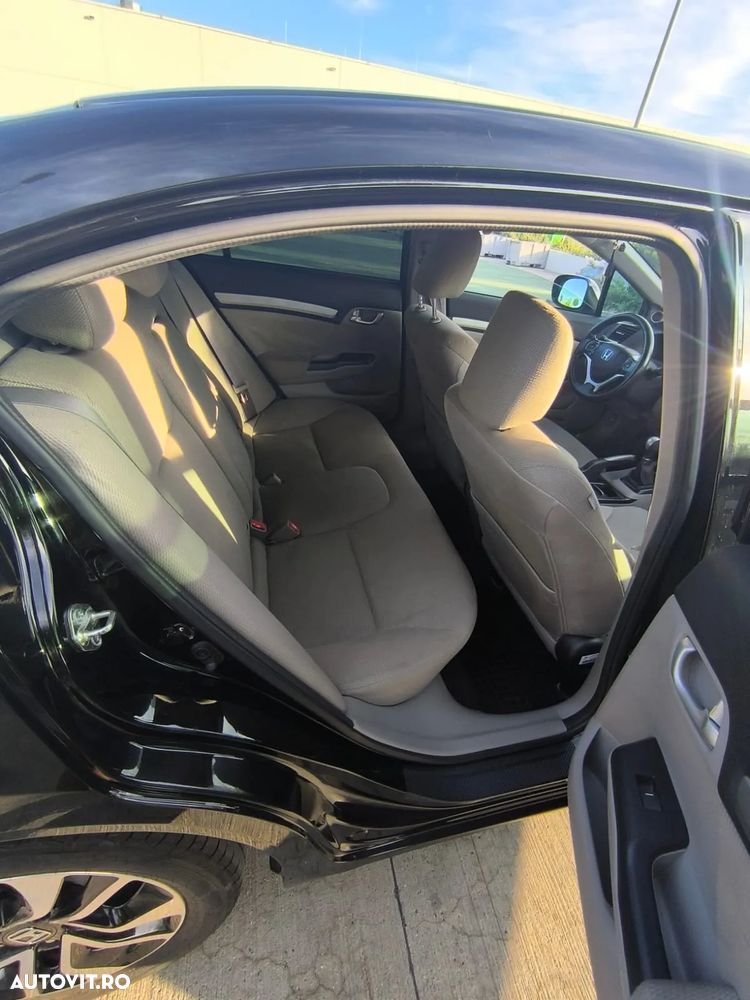 Honda Civic 1.8 MT LS - 9