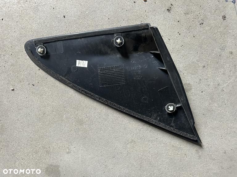 trójkąt błotnika prawy przód Ford KA II mk2 735442008 - 2