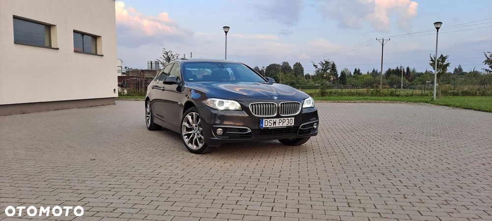 BMW Seria 5 535d Sport-Aut Modern Line - 32