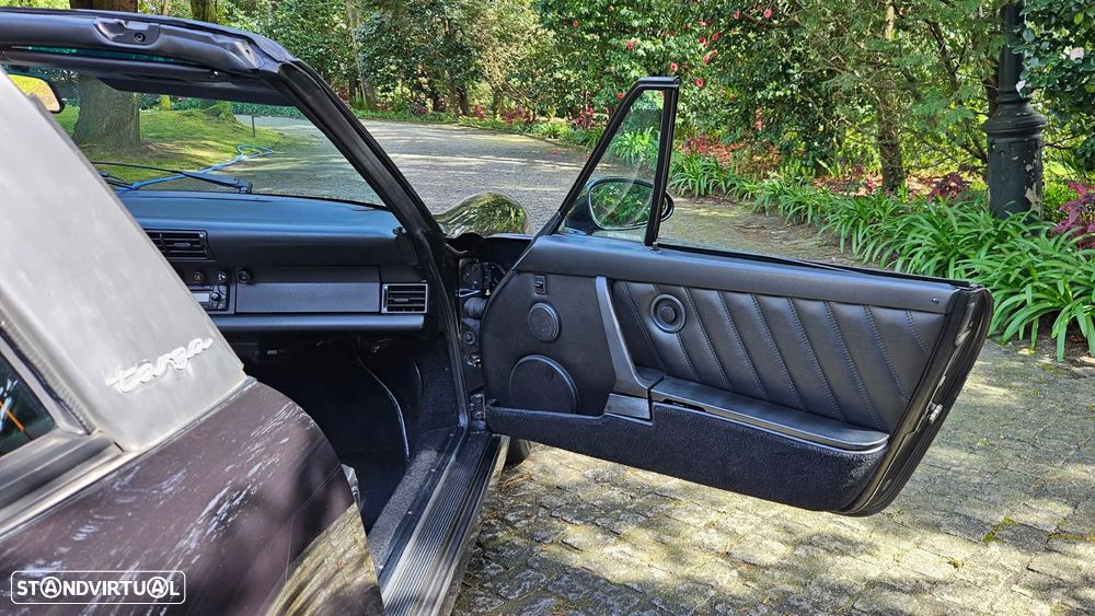 Porsche 911 (964) Targa 3.6 Carrera 4 - 8
