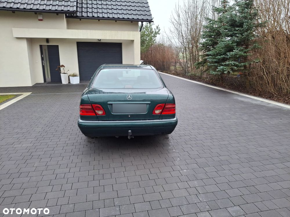 Mercedes-Benz Klasa E - 7