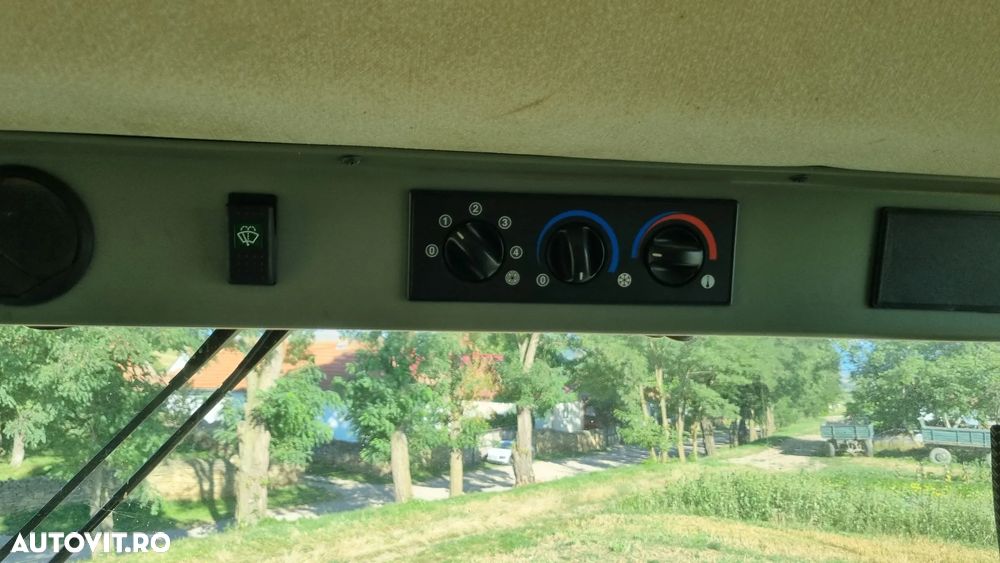 John Deere W440 - 13