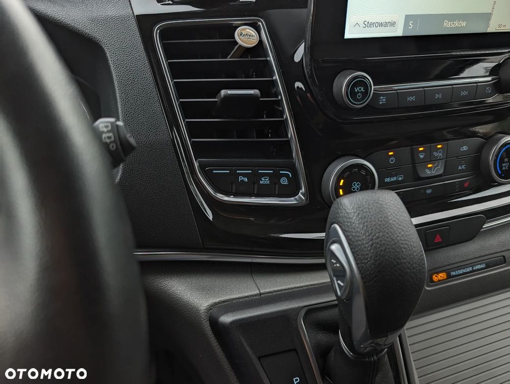 Ford Tourneo Custom 320 L2H1 VA Autm Titanium X - 25