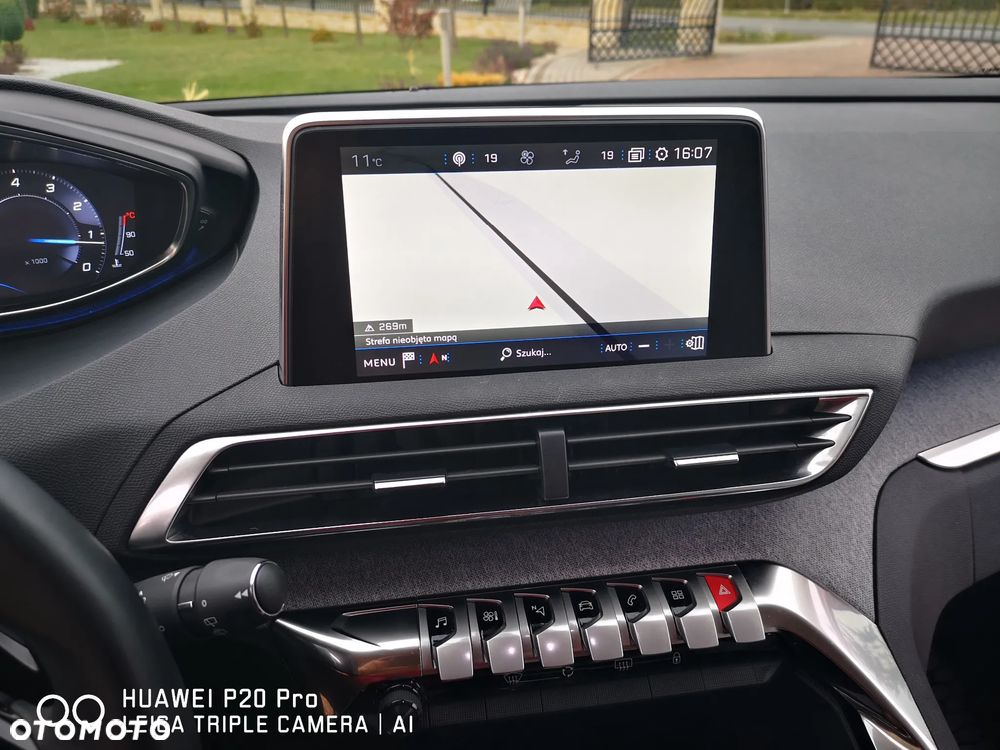Peugeot 3008 1.2 PureTech Active S&S EAT8 - 18