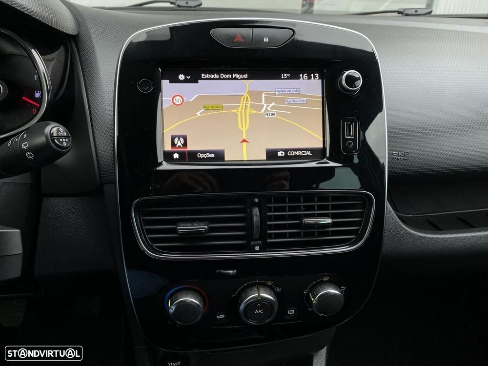 Renault Clio 0.9 TCe Limited Bi-Fuel - 21