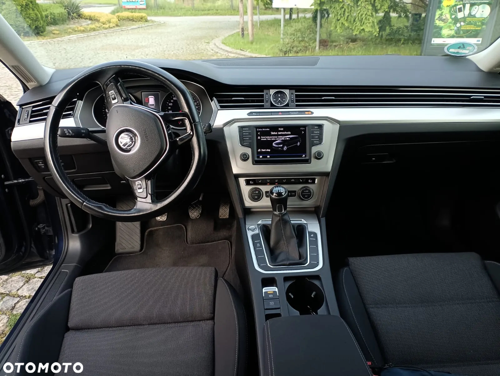 Volkswagen Passat 2.0 TDI BMT Comfortline - 19