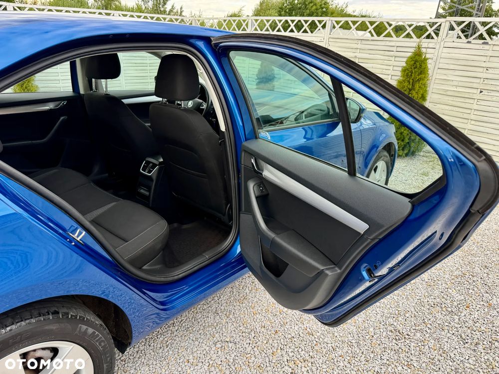 Skoda Octavia 1.5 TSI ACT Style DSG - 35