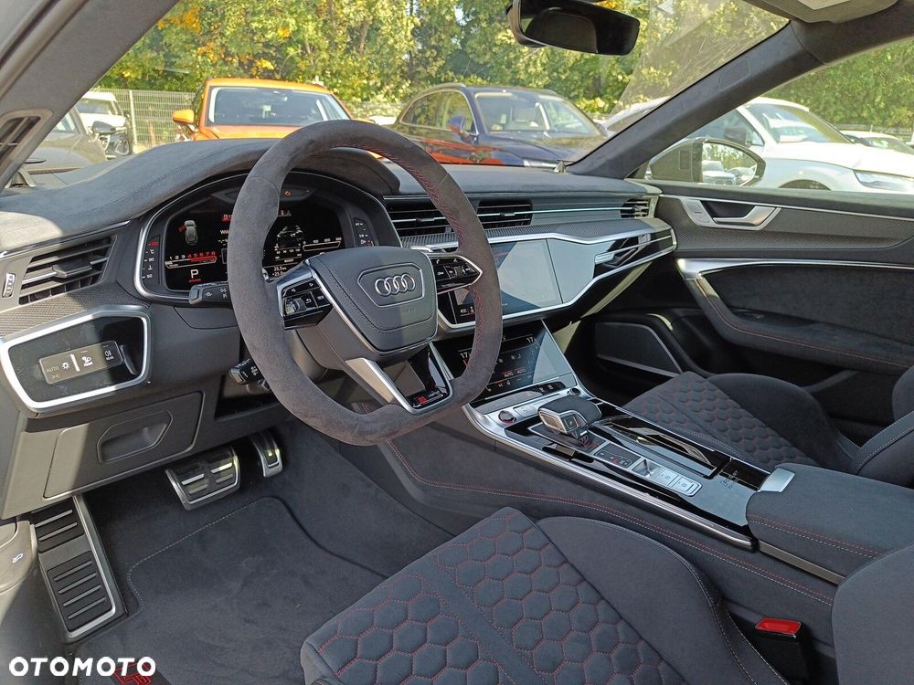 Audi RS6 Avant - 8