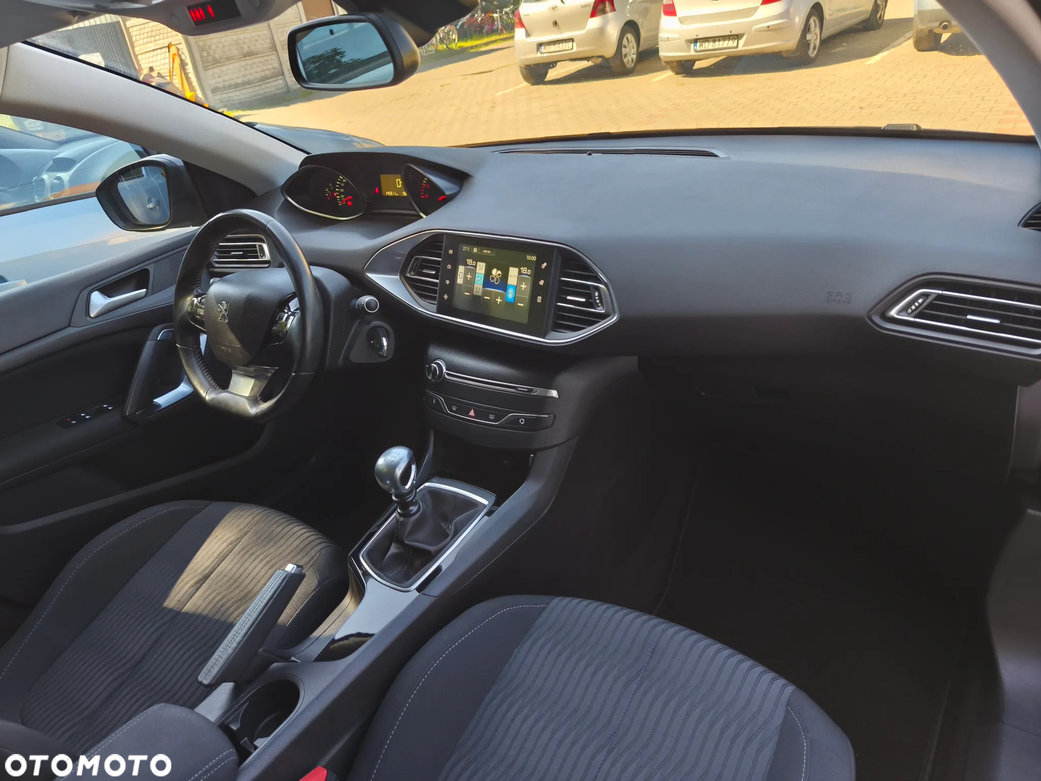 Peugeot 308 1.6 e-HDi Active S&S - 25