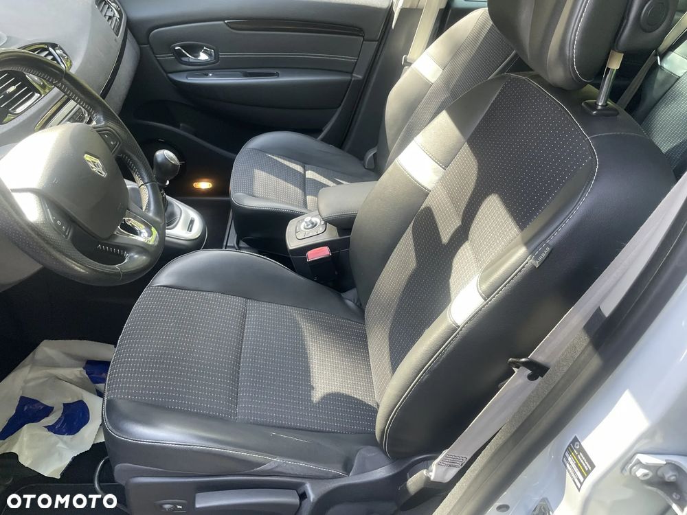 Renault Scenic - 12