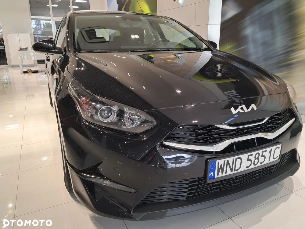 Kia Ceed - 9