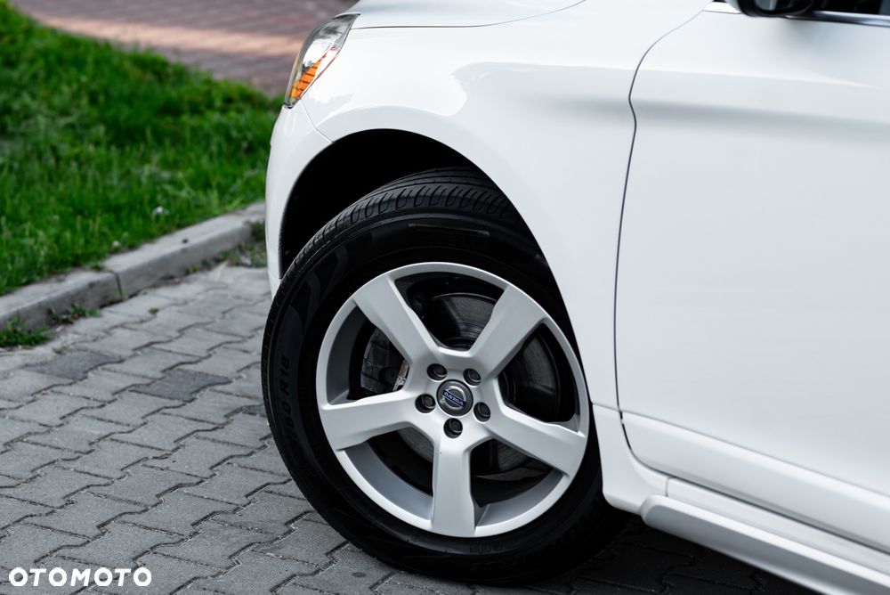 Volvo XC 60 D5 AWD Geartronic Momentum - 15
