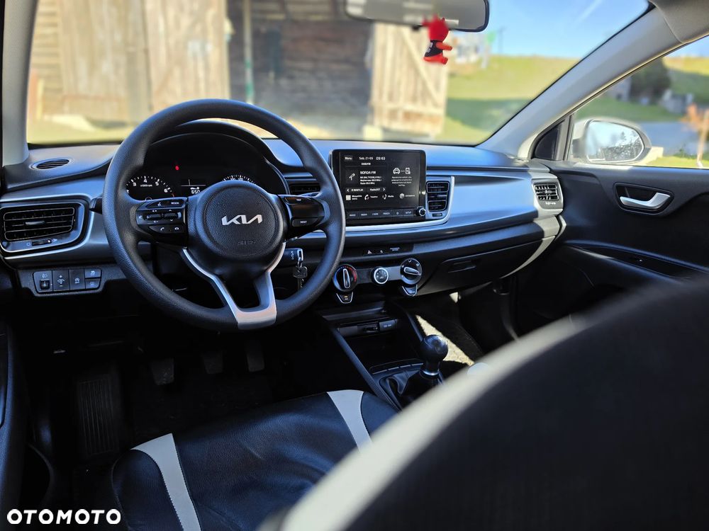 Kia Rio 1.2 L - 28
