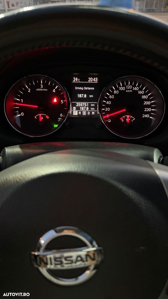 Nissan Qashqai 2.0 DCI 4 x 4 DPF Aut 360 - 17
