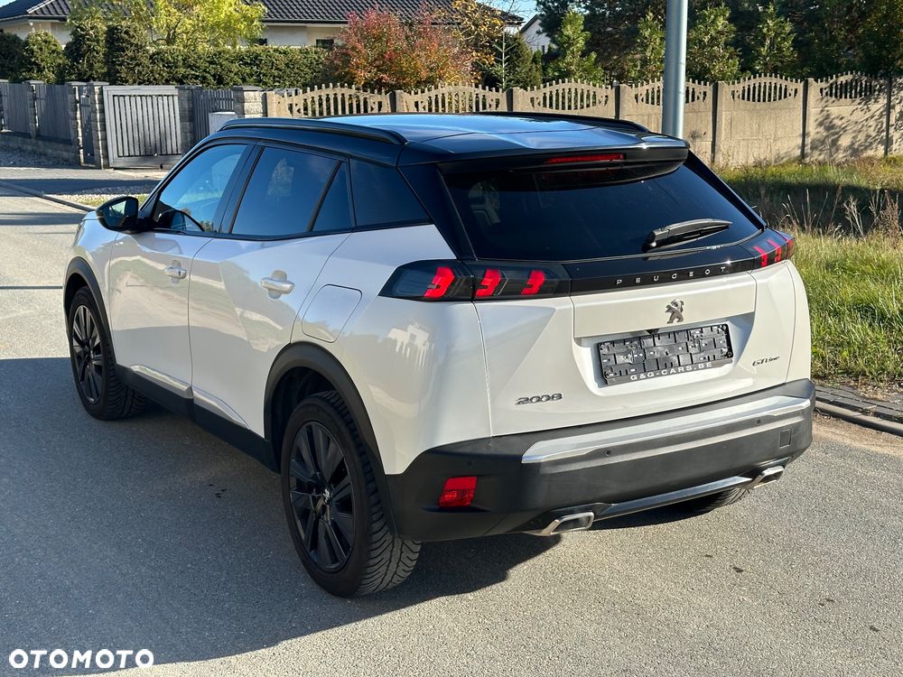 Peugeot 2008 - 9