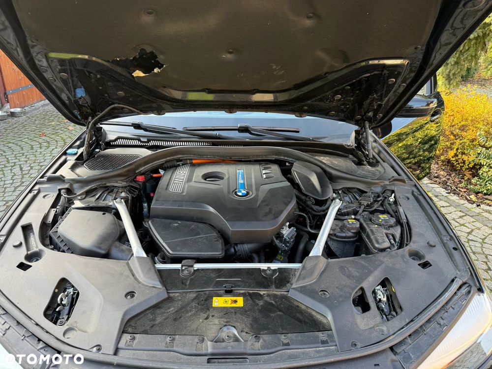 BMW Seria 5 530e iPerformance GPF Luxury Line sport - 40