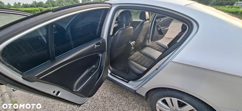 Volkswagen Passat 2.0 TDI DPF Highline DSG - 13
