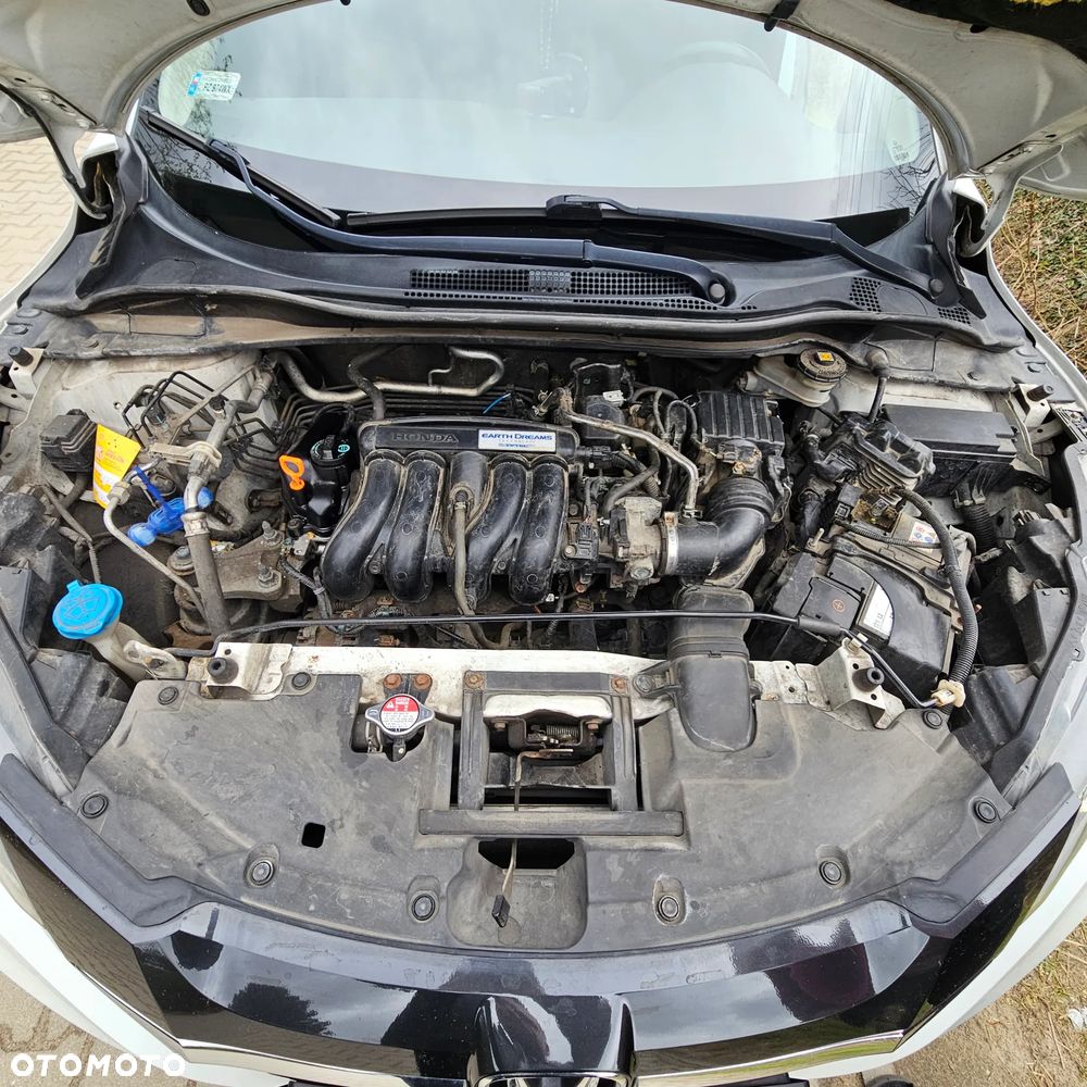 Honda HR-V 1.5 i-VTEC CVT Executive - 16