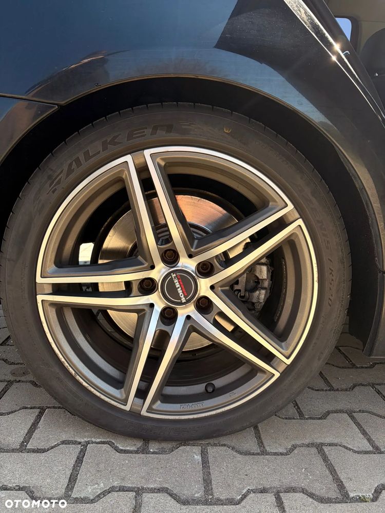 BMW Seria 3 325xi - 13