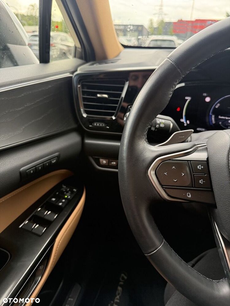 Lexus NX - 16