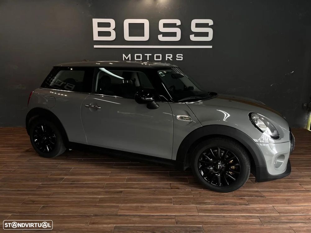 MINI 3 Portas One D - 8