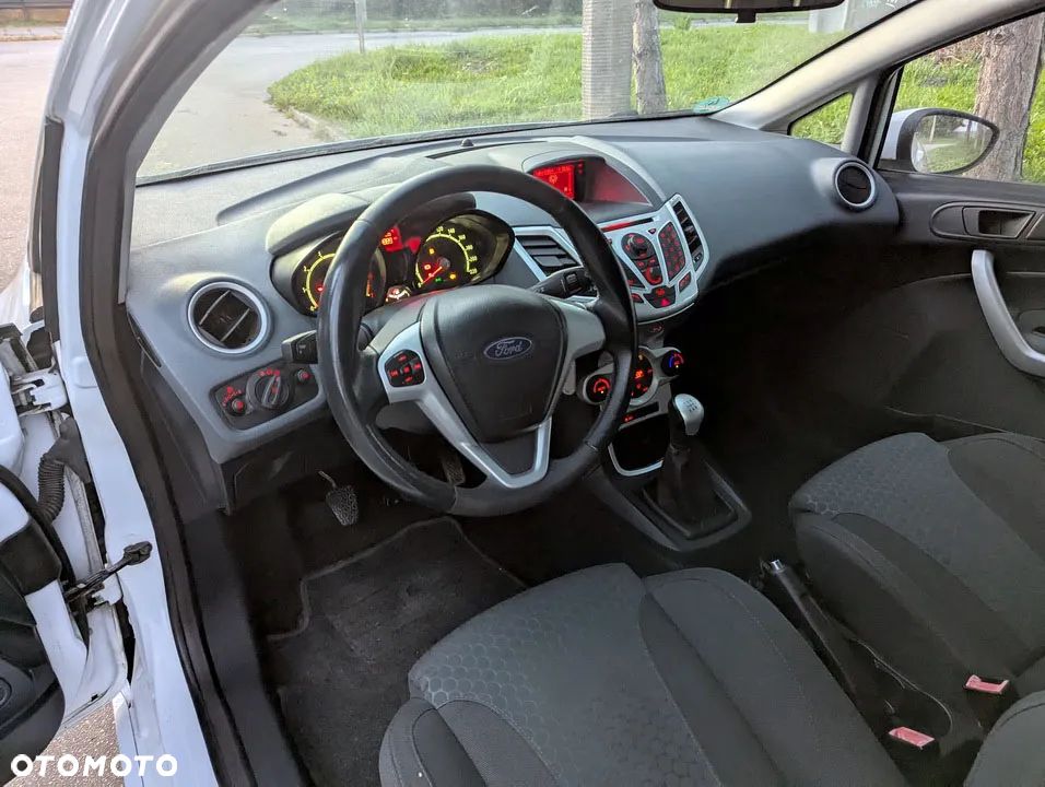 Ford Fiesta 1.6 Sport - 19