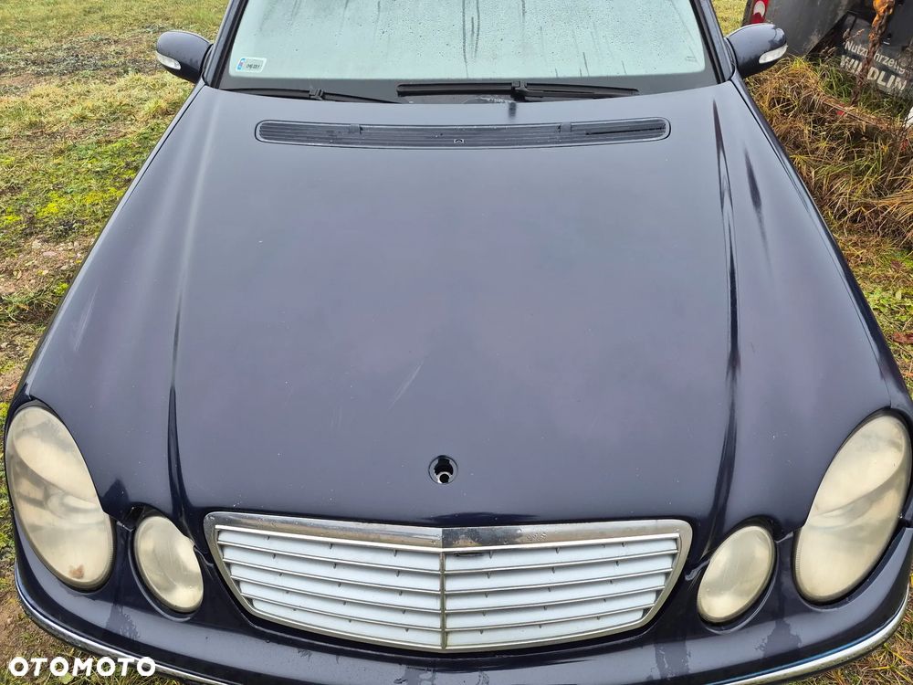 Maska Pokrywa Silnika Mercedes E W211 904 - 1
