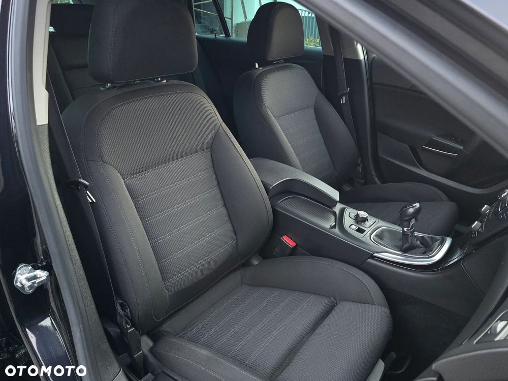 Opel Insignia 1.6 Turbo Cosmo - 27