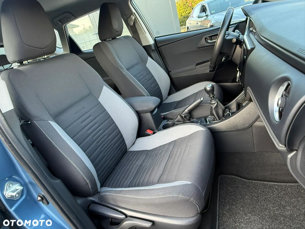 Toyota Auris 1.2 Turbo Edition S+ - 35