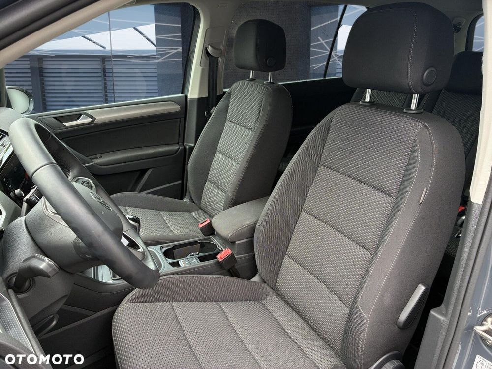 Volkswagen Touran - 6