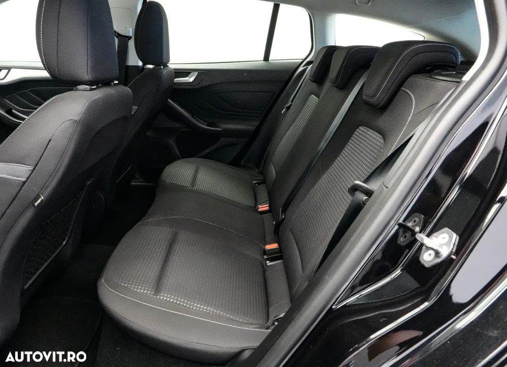 Ford Focus 1.5 EcoBlue Start-Stopp-System Aut. TITANIUM STYLE - 16
