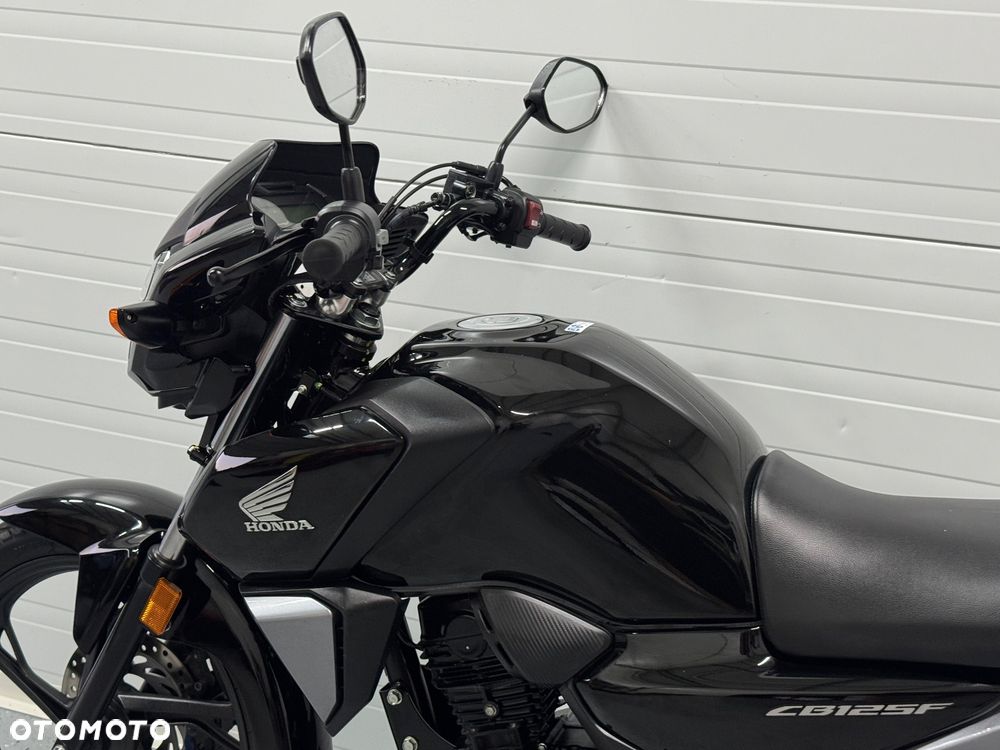 Honda CBF - 17