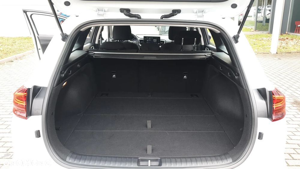 Kia Ceed 1.5 T-GDI M - 17