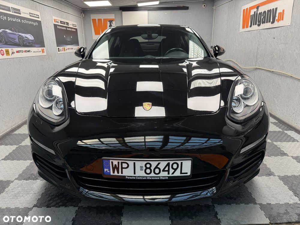Porsche Panamera - 26