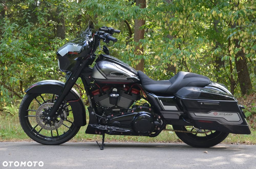 Harley-Davidson Touring Street Glide - 7