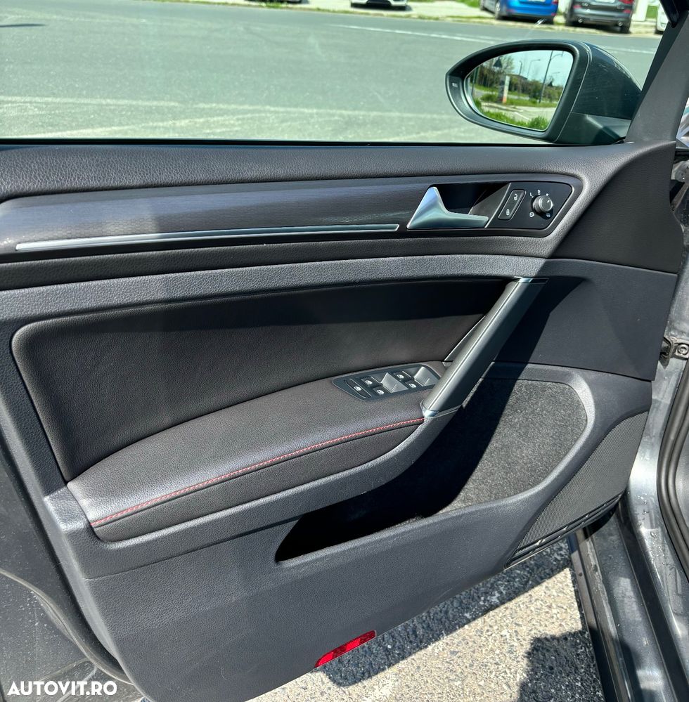 Volkswagen Golf 2.0 TSI GTI Performance - 11