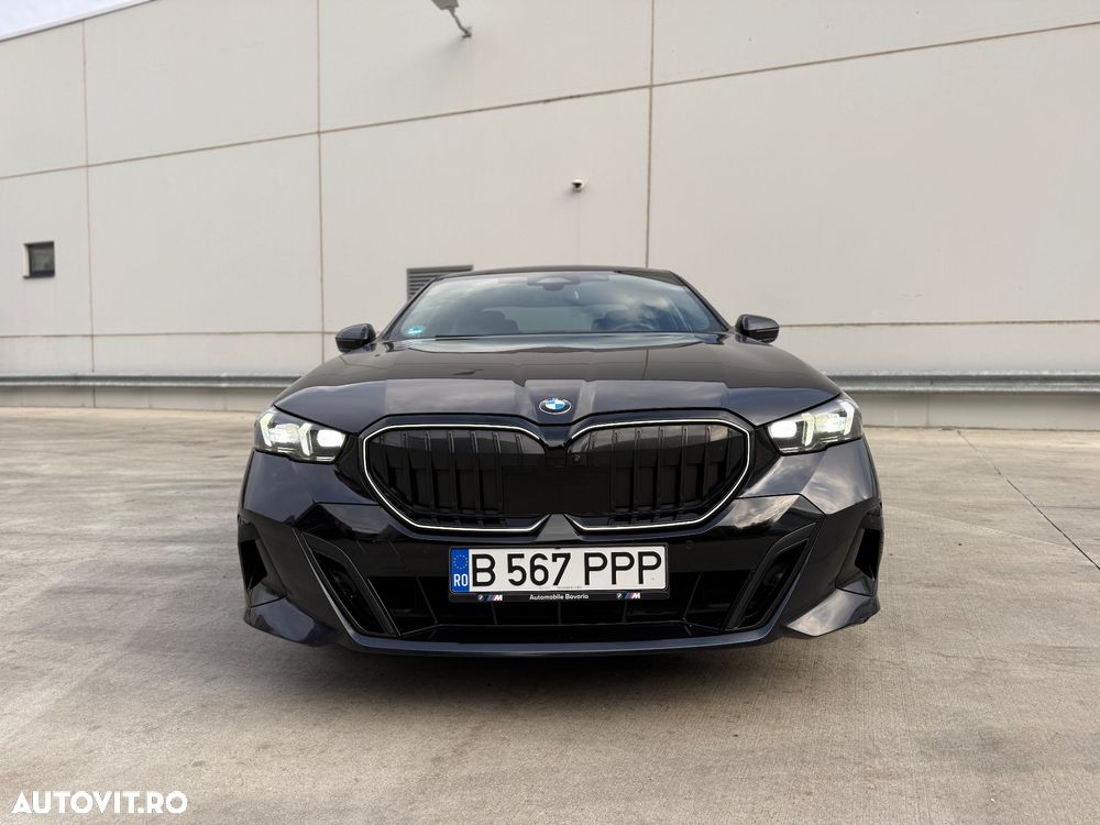 BMW Seria 5 520d xDrive Aut. - 2