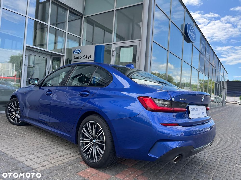 BMW Seria 3 330i M Sport sport - 4