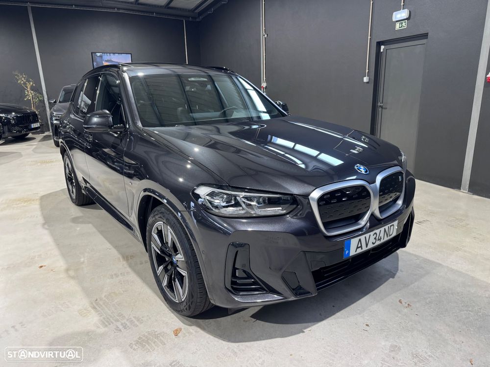 BMW iX3 M Sport Impressive - 15
