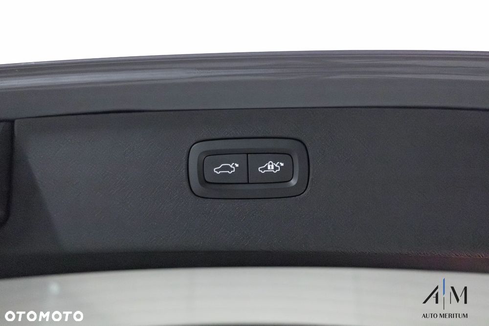 Volvo XC 90 B6 B AWD Ultimate Dark 7os - 41
