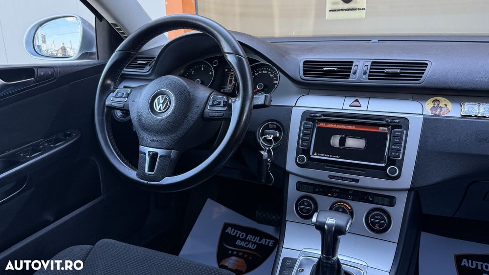 Volkswagen Passat - 14