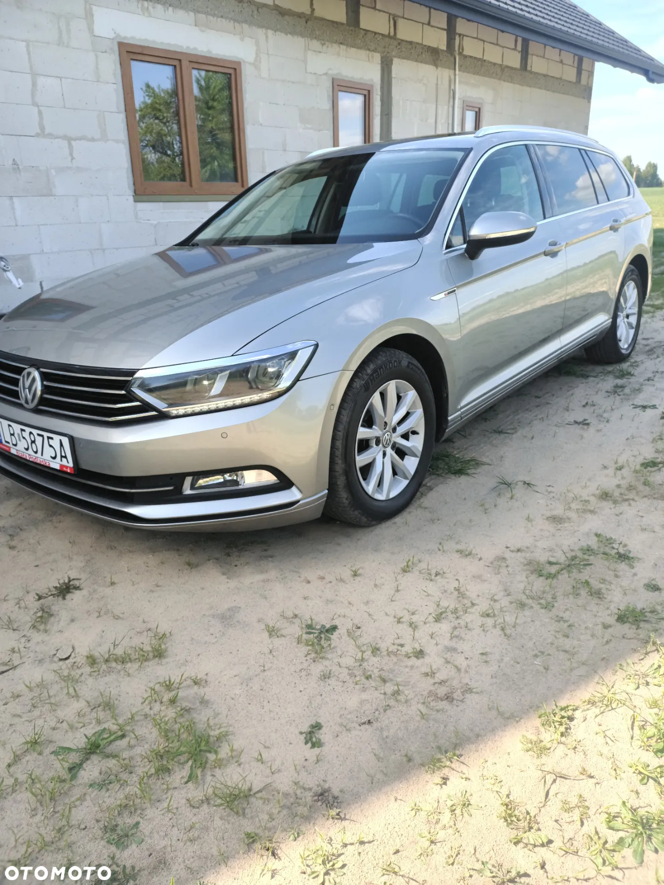 Volkswagen Passat - 2