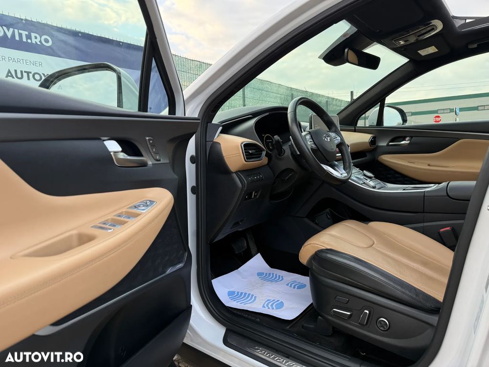 Hyundai Santa Fe 1.6 Plugin-Hybrid 4WD SEVEN Signature - 17