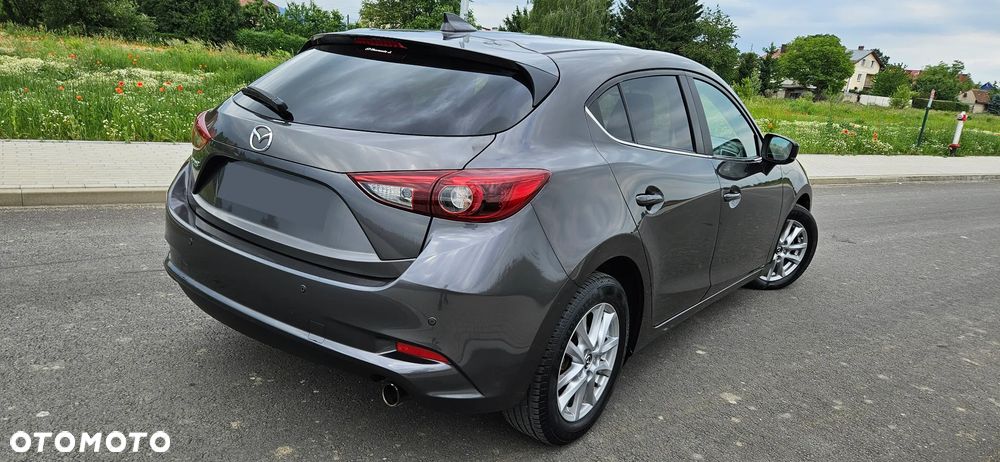 Mazda 3 - 4