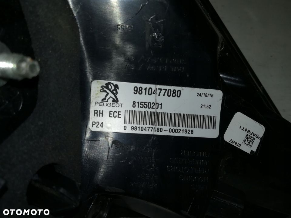 Peugeot 5008 lampa prawa tył tylnia - 4